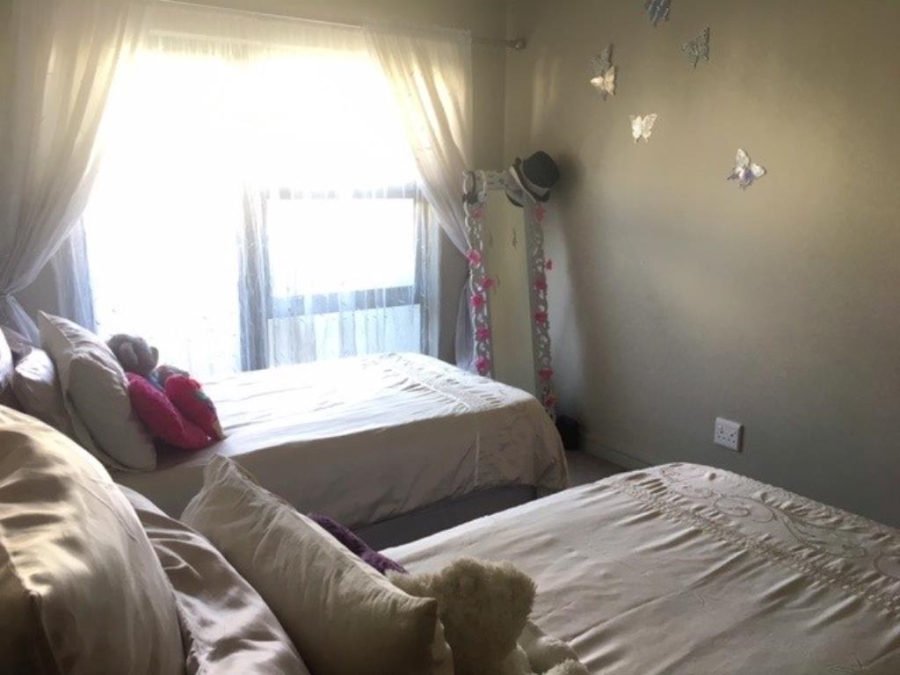 To Let 3 Bedroom Property for Rent in Oaklands Gauteng