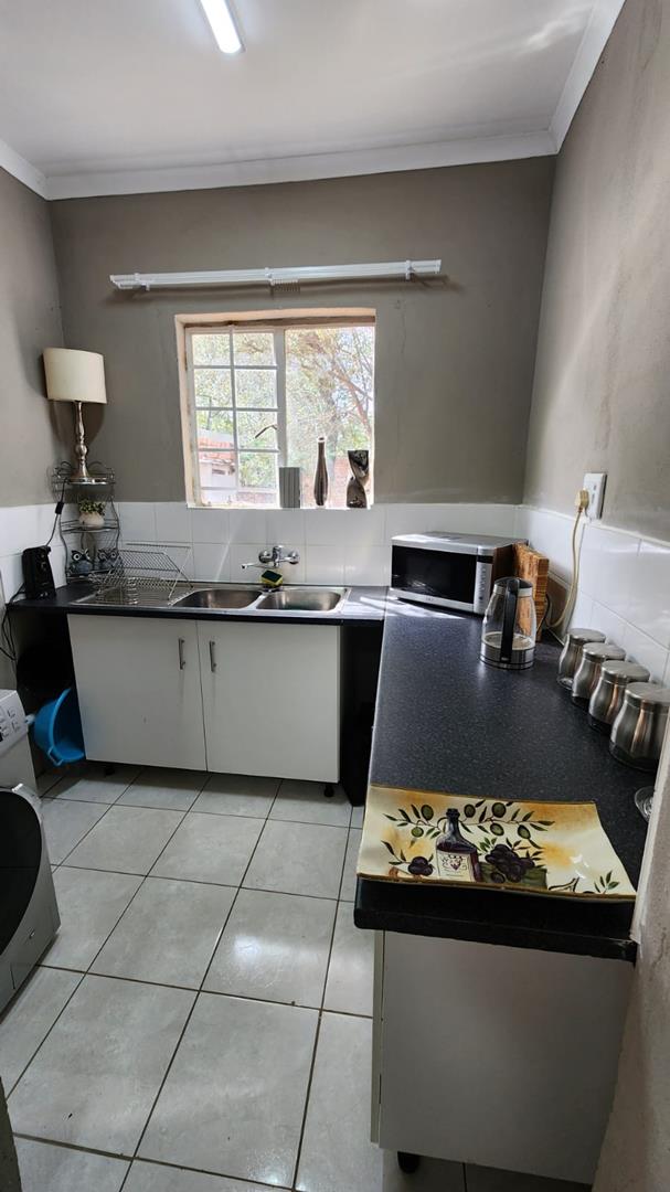 To Let 1 Bedroom Property for Rent in Mnandi Gauteng