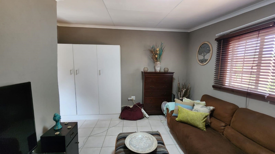 To Let 1 Bedroom Property for Rent in Mnandi Gauteng