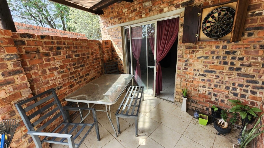 To Let 1 Bedroom Property for Rent in Mnandi Gauteng