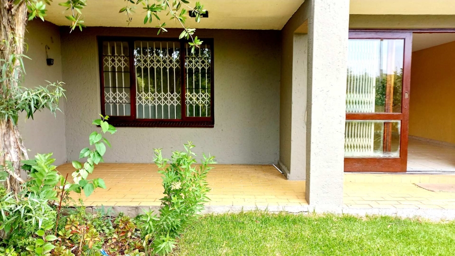 2 Bedroom Property for Sale in Sunninghill Gauteng