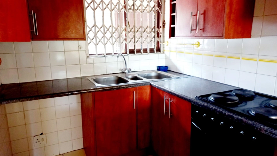 2 Bedroom Property for Sale in Sunninghill Gauteng