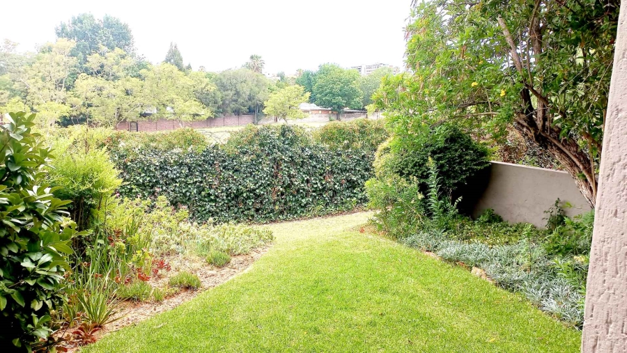 2 Bedroom Property for Sale in Sunninghill Gauteng