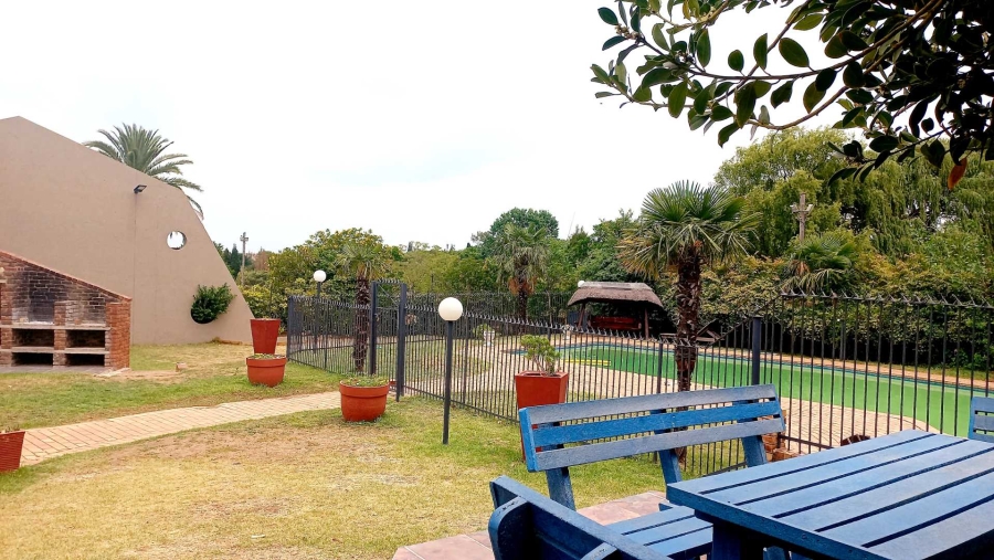 2 Bedroom Property for Sale in Sunninghill Gauteng