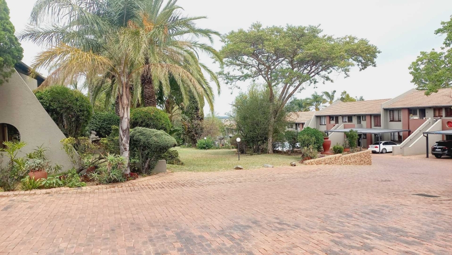 2 Bedroom Property for Sale in Sunninghill Gauteng