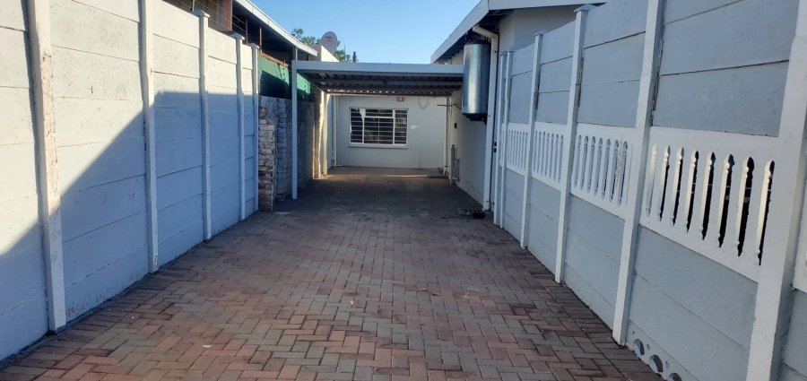 To Let 2 Bedroom Property for Rent in Mindalore Gauteng