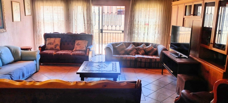 4 Bedroom Property for Sale in Mayberry Park Gauteng