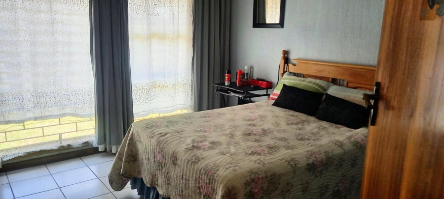 4 Bedroom Property for Sale in Mayberry Park Gauteng