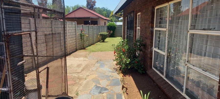 4 Bedroom Property for Sale in Mayberry Park Gauteng