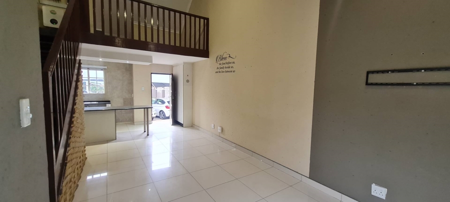 2 Bedroom Property for Sale in Bassonia Rock Gauteng