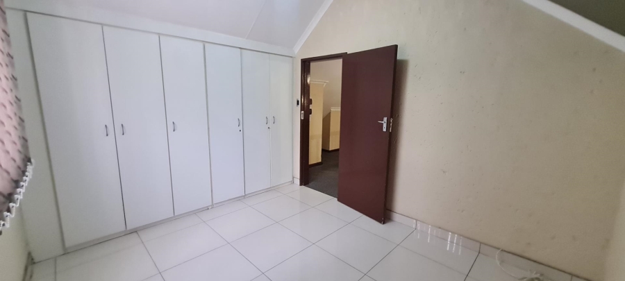 2 Bedroom Property for Sale in Bassonia Rock Gauteng