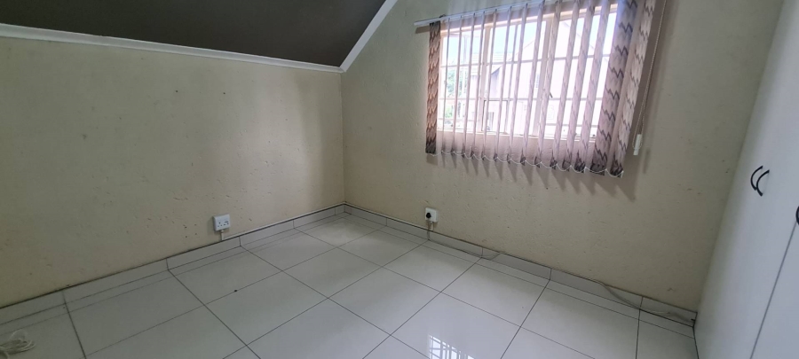 2 Bedroom Property for Sale in Bassonia Rock Gauteng