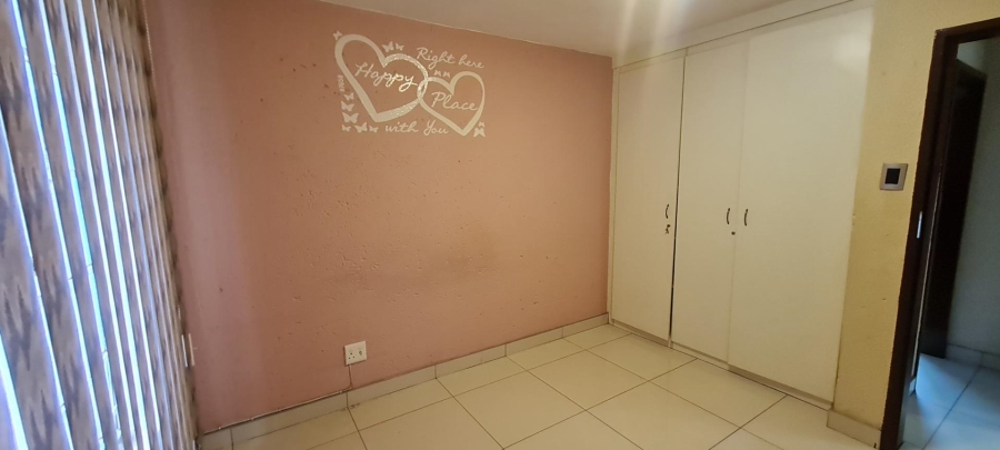 2 Bedroom Property for Sale in Bassonia Rock Gauteng