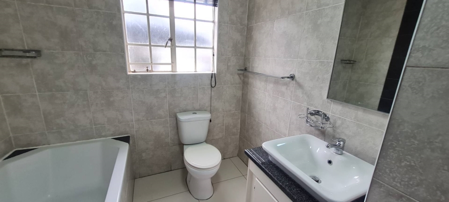 2 Bedroom Property for Sale in Bassonia Rock Gauteng