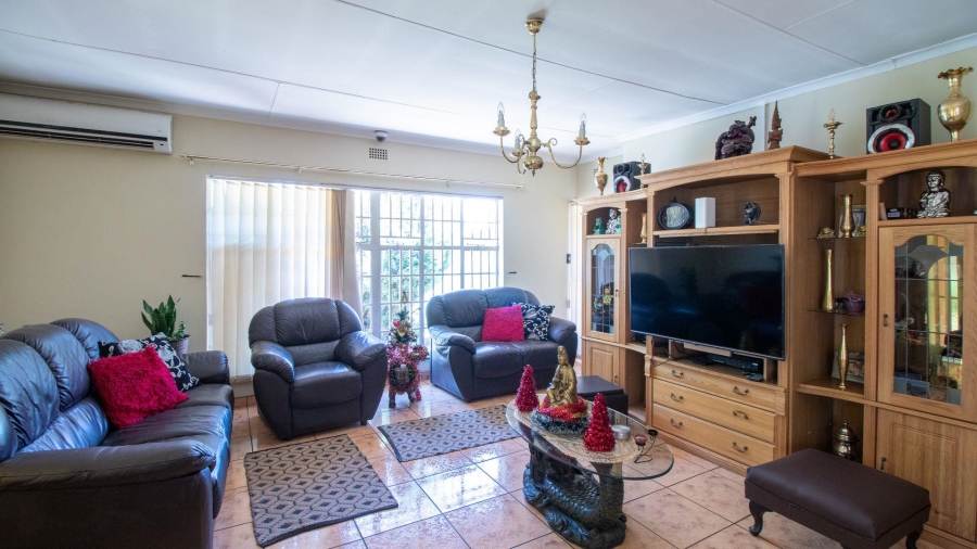 3 Bedroom Property for Sale in Mackenzie Park Gauteng