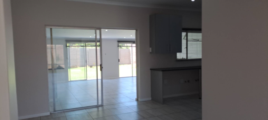 3 Bedroom Property for Sale in Brackendowns Gauteng