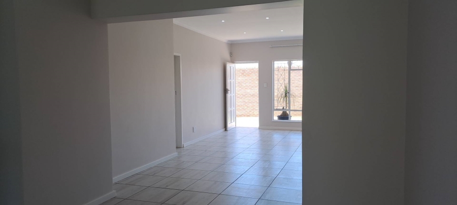 3 Bedroom Property for Sale in Brackendowns Gauteng