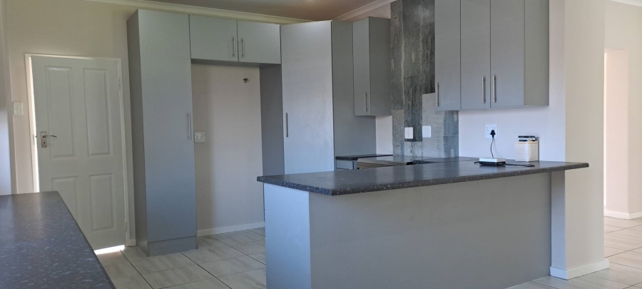 3 Bedroom Property for Sale in Brackendowns Gauteng