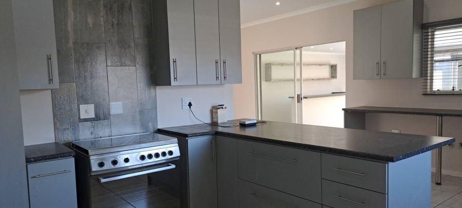 3 Bedroom Property for Sale in Brackendowns Gauteng