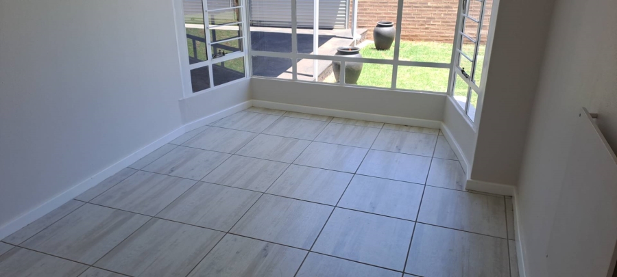 3 Bedroom Property for Sale in Brackendowns Gauteng