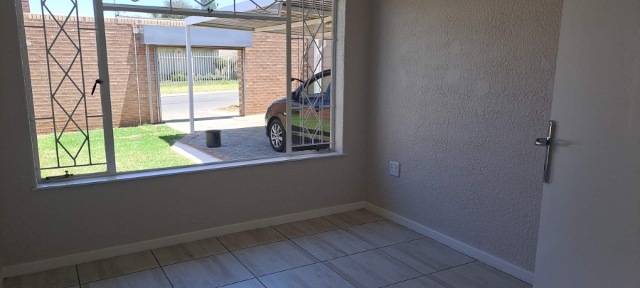 3 Bedroom Property for Sale in Brackendowns Gauteng