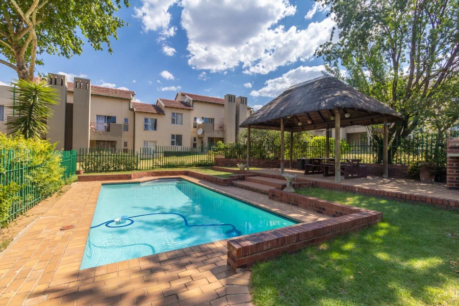 2 Bedroom Property for Sale in Bromhof Gauteng