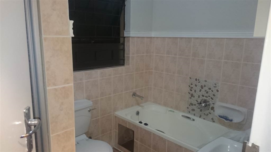 To Let 2 Bedroom Property for Rent in Morningside Gauteng