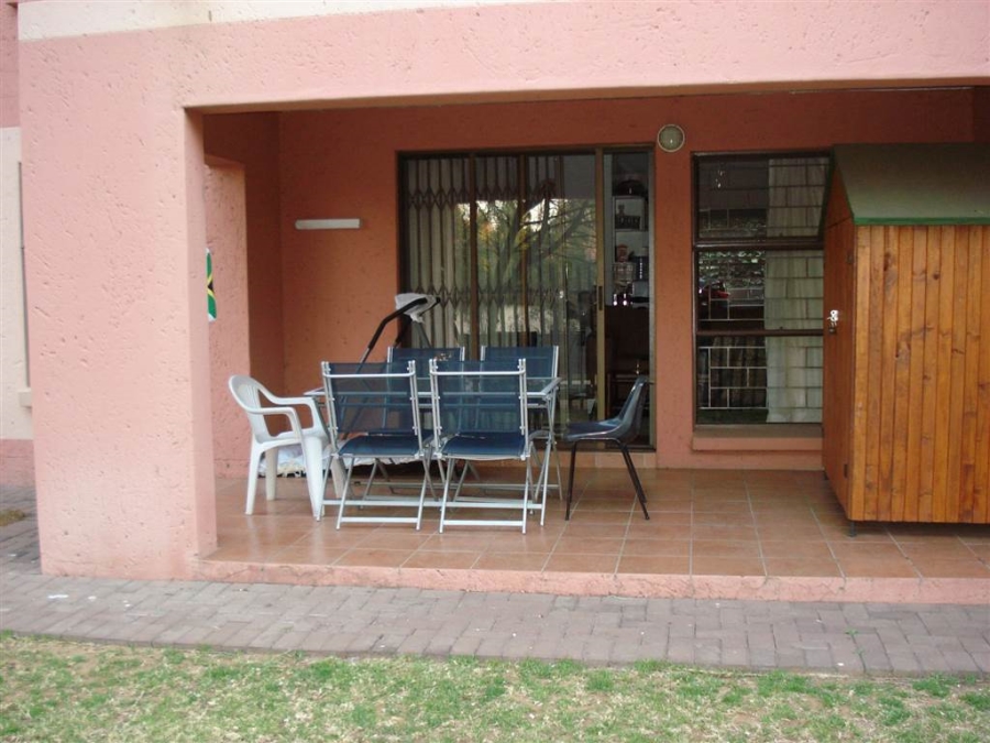 To Let 2 Bedroom Property for Rent in Morningside Gauteng