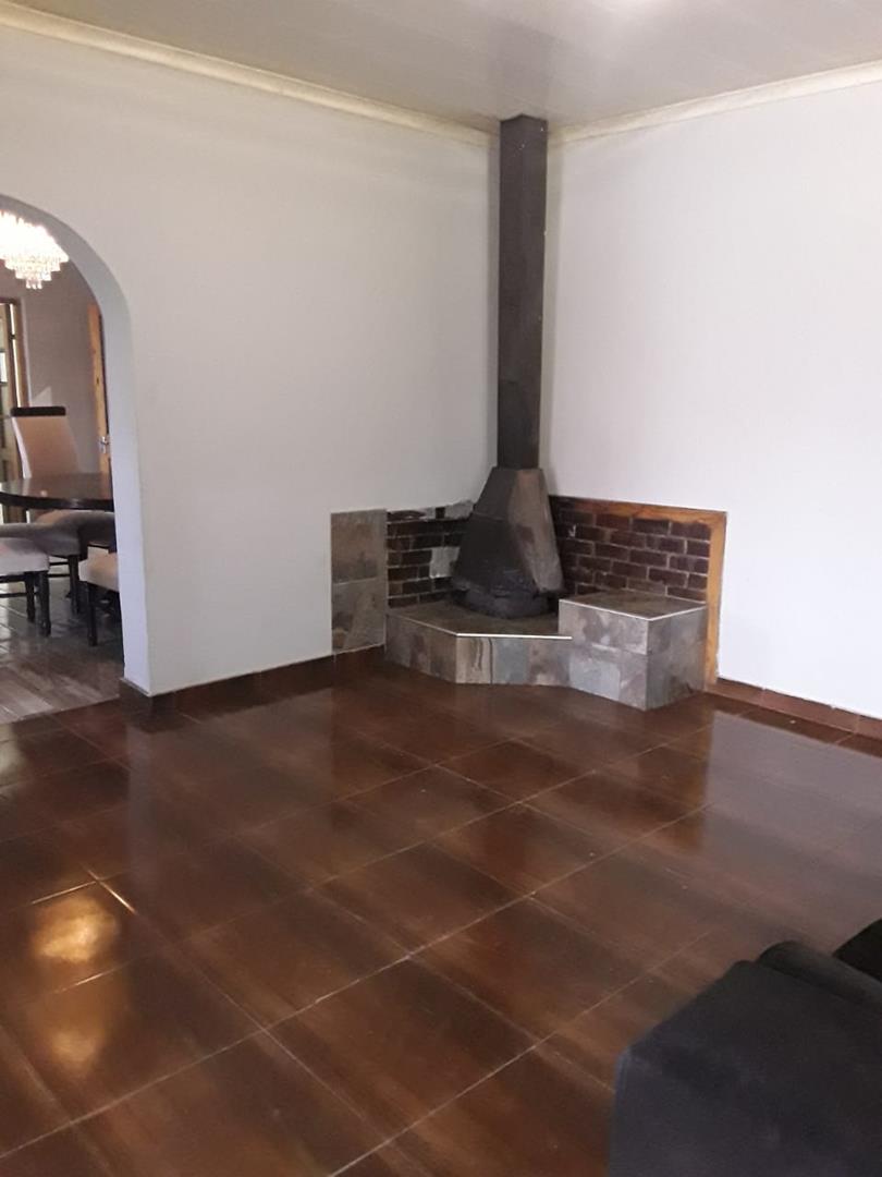 To Let 6 Bedroom Property for Rent in Dersley Gauteng