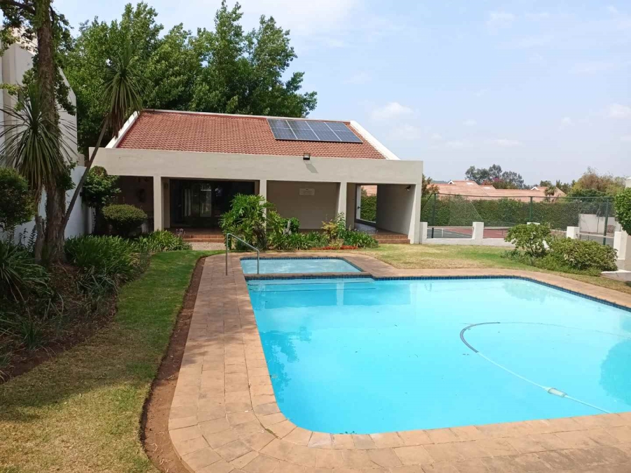 2 Bedroom Property for Sale in Rivonia Gauteng