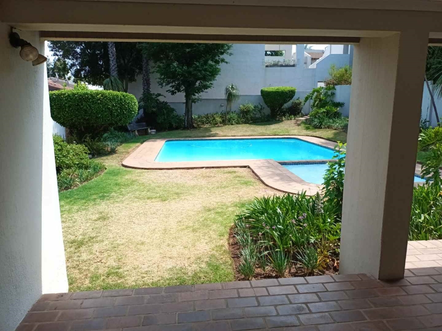 2 Bedroom Property for Sale in Rivonia Gauteng