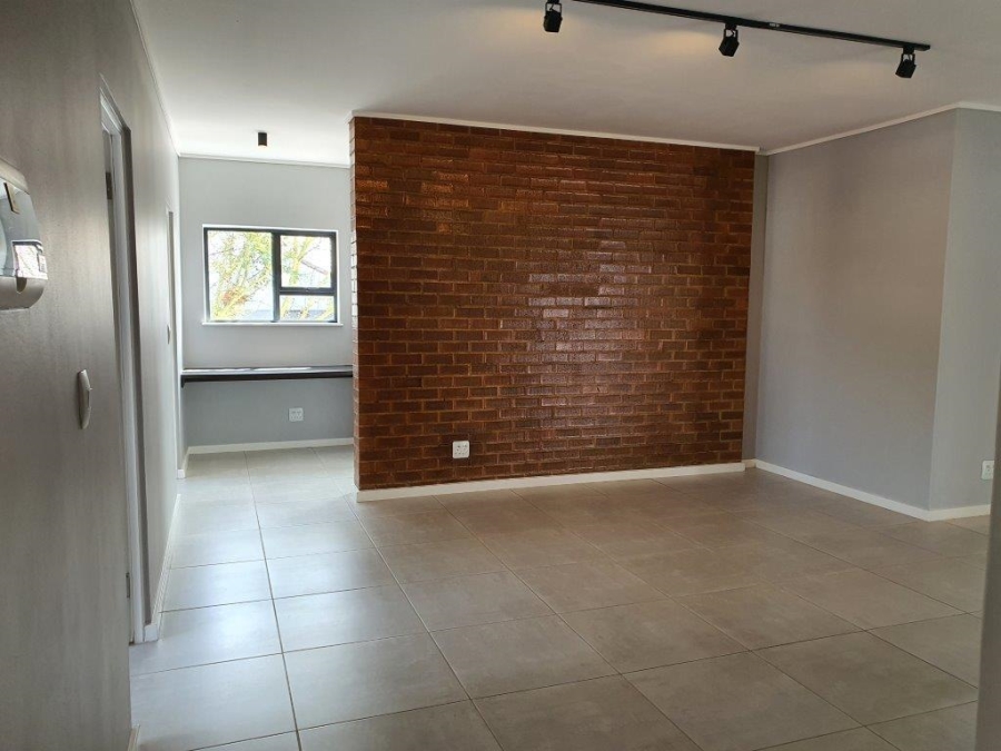 To Let 3 Bedroom Property for Rent in Olivedale Gauteng