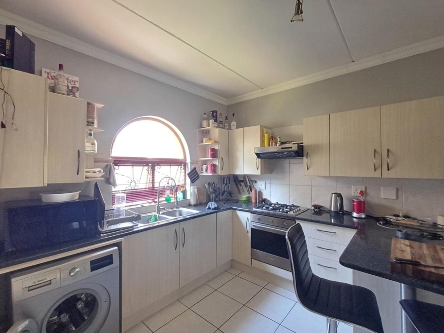 To Let 2 Bedroom Property for Rent in Noordhang Gauteng