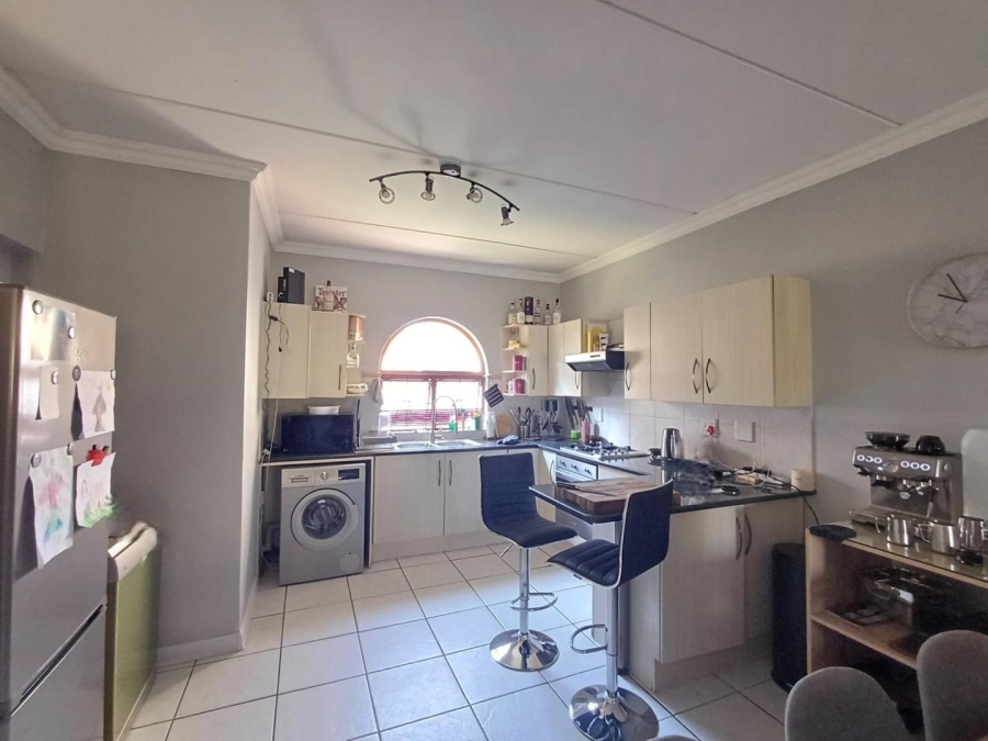 To Let 2 Bedroom Property for Rent in Noordhang Gauteng