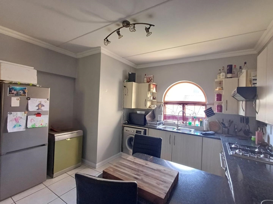 To Let 2 Bedroom Property for Rent in Noordhang Gauteng