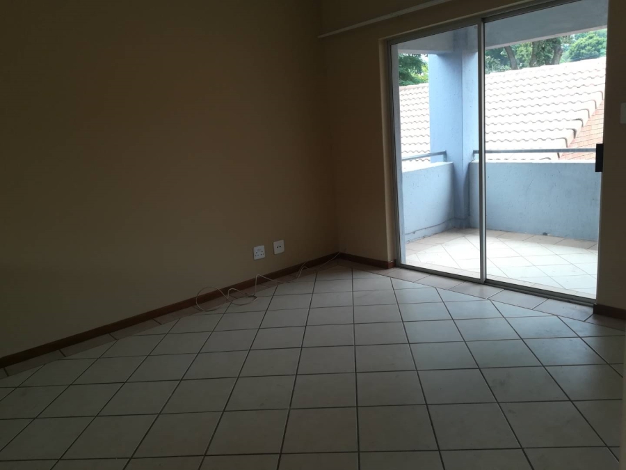 To Let 2 Bedroom Property for Rent in Die Hoewes Gauteng