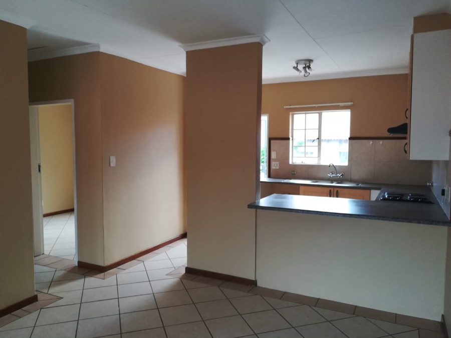 To Let 2 Bedroom Property for Rent in Die Hoewes Gauteng