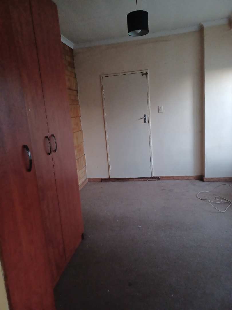 To Let 1 Bedroom Property for Rent in Silverton Ext 11 Gauteng