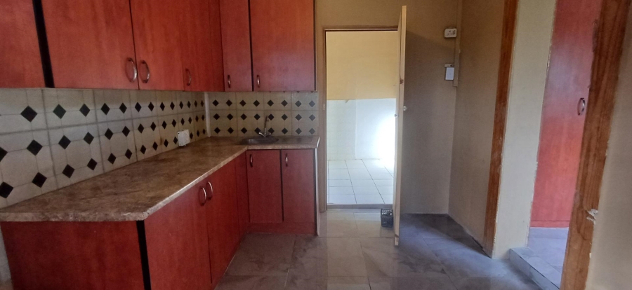 To Let 1 Bedroom Property for Rent in Silverton Ext 11 Gauteng