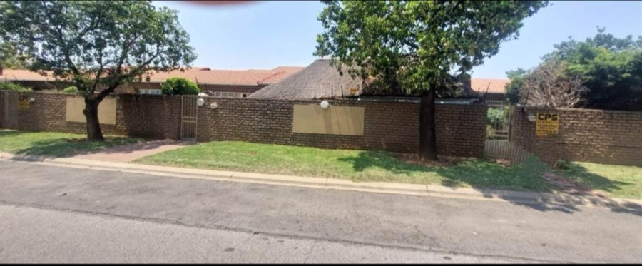 To Let 3 Bedroom Property for Rent in Mayberry Park Gauteng