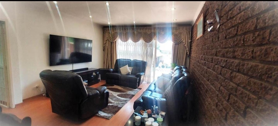 To Let 3 Bedroom Property for Rent in Mayberry Park Gauteng