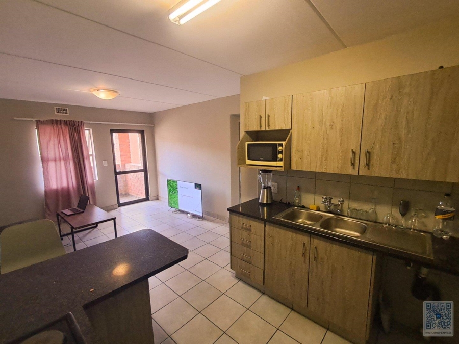 2 Bedroom Property for Sale in Heuweloord Gauteng