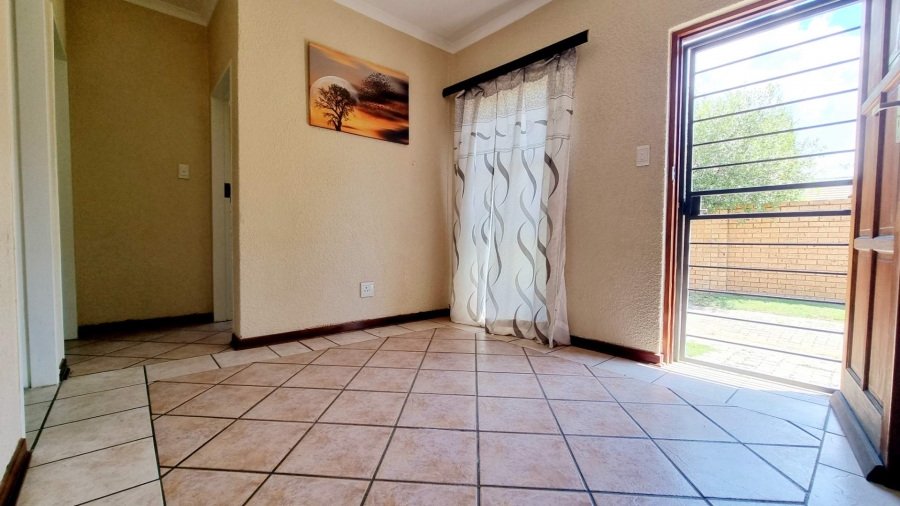 2 Bedroom Property for Sale in Equestria Gauteng