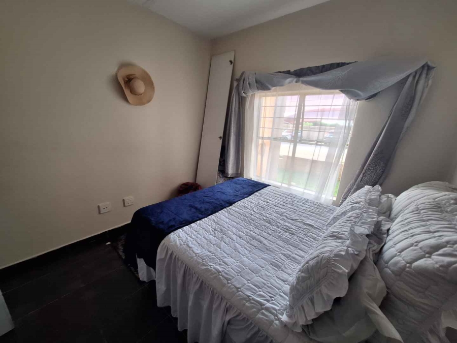 To Let 1 Bedroom Property for Rent in Sundowner Gauteng