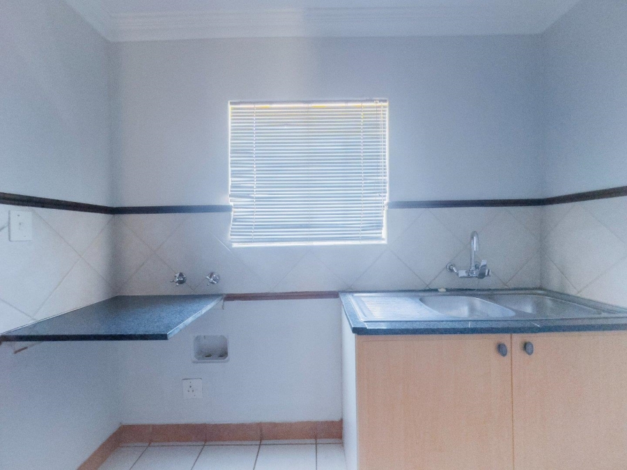 To Let 3 Bedroom Property for Rent in Equestria Gauteng