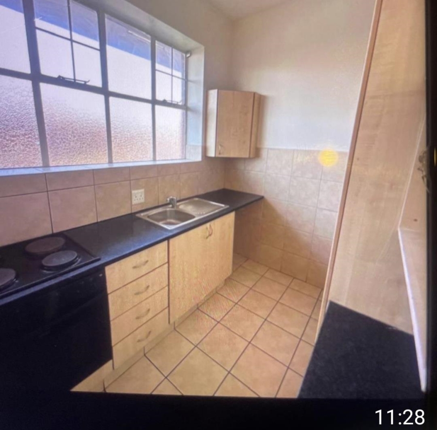 To Let 2 Bedroom Property for Rent in Highlands Gauteng