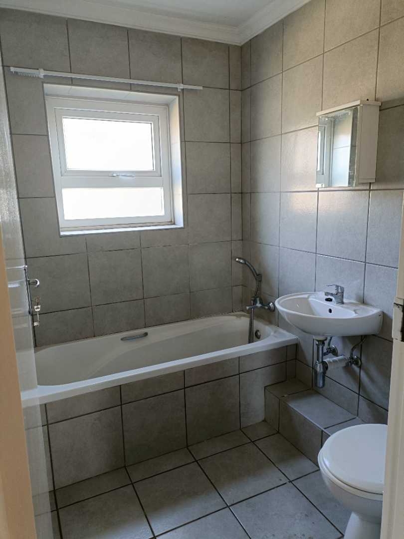 2 Bedroom Property for Sale in Montana Gauteng