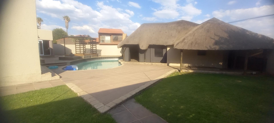 4 Bedroom Property for Sale in Sunward Park Gauteng