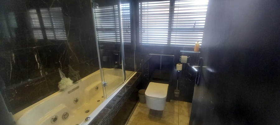 4 Bedroom Property for Sale in Sunward Park Gauteng