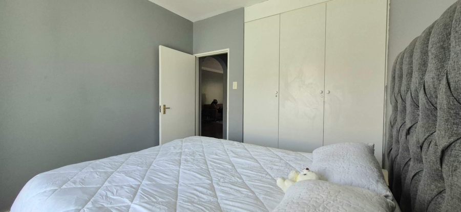 To Let 2 Bedroom Property for Rent in Illovo Gauteng